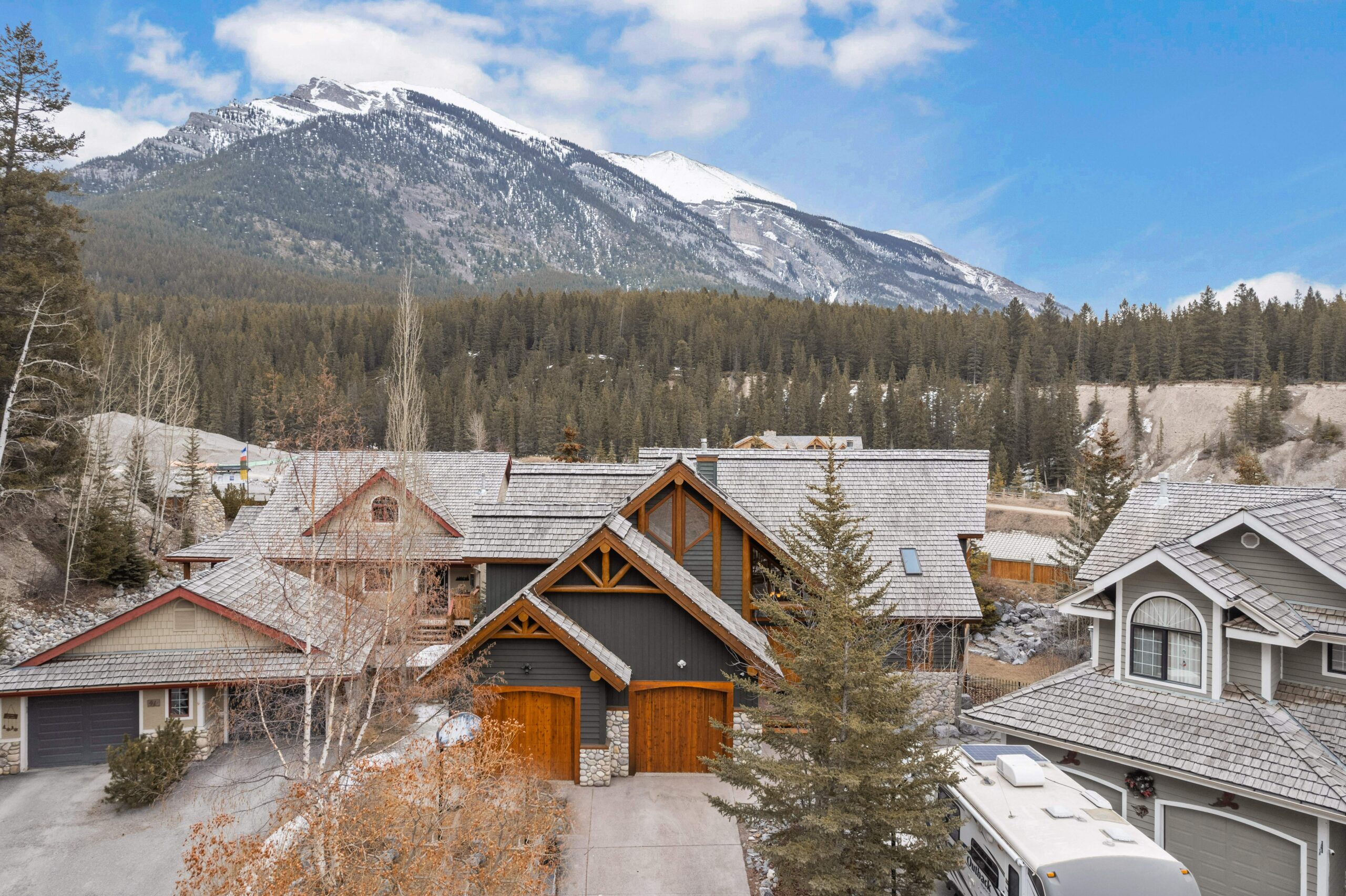 Canmore home by Cougar Creek1