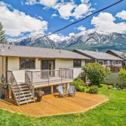 949 13th Street Canmore, Alberta